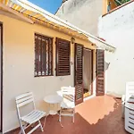 Pitti Cozy Apartment With Terrace